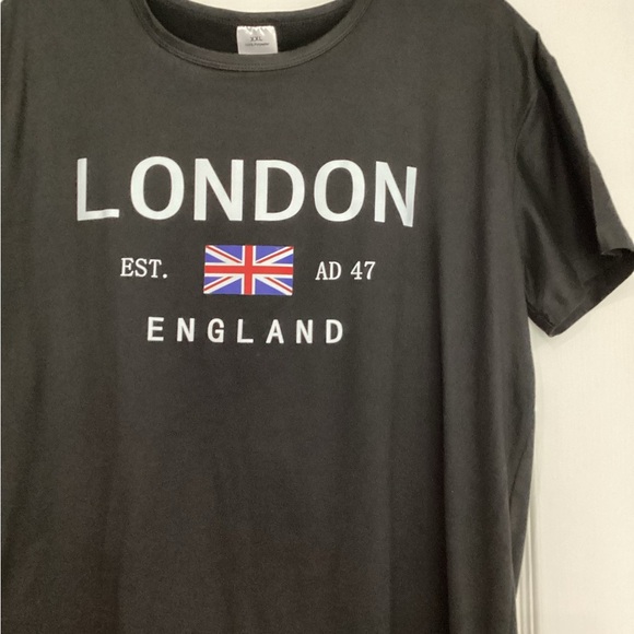 London Graphic T-Shirt - Picture 3 of 3
